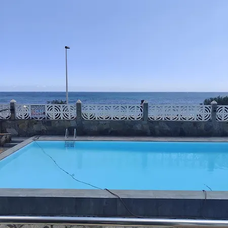 Nidos Apartment